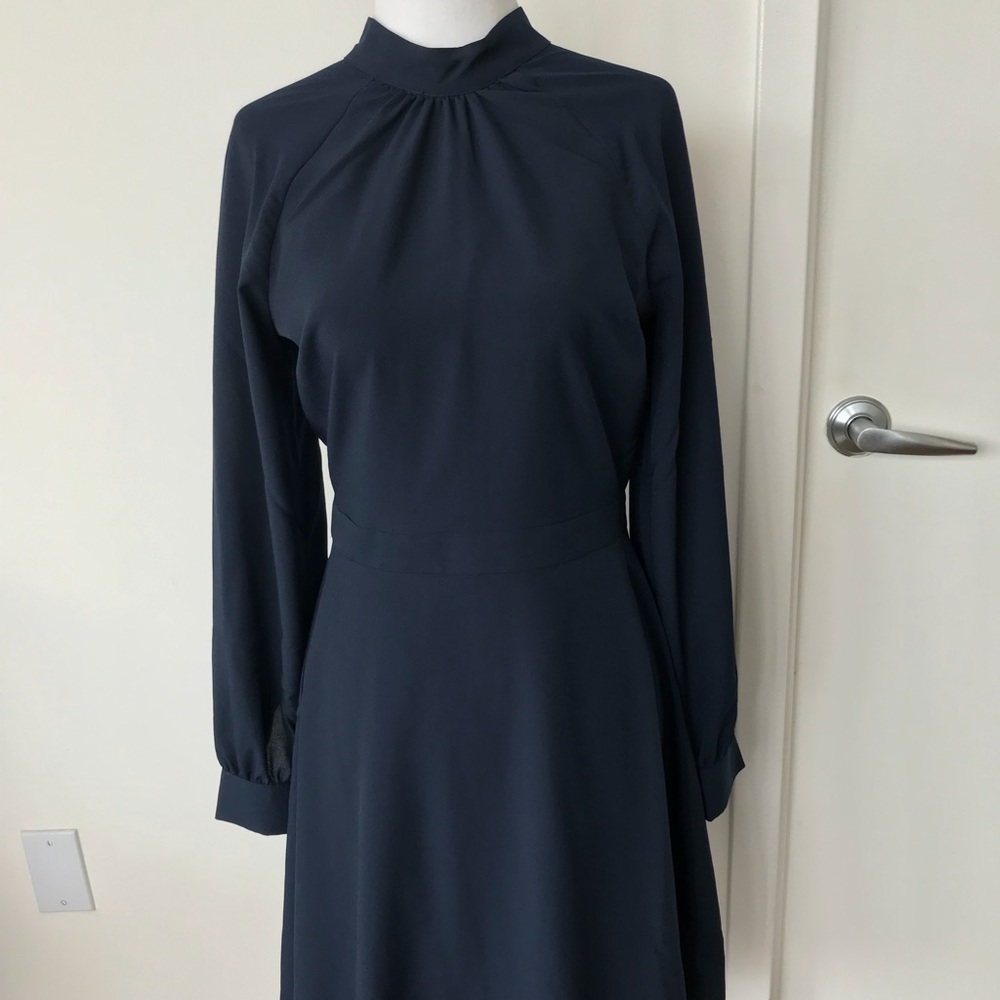 BANANA REPUBLIC Navy Mock Neck Flowing Dress